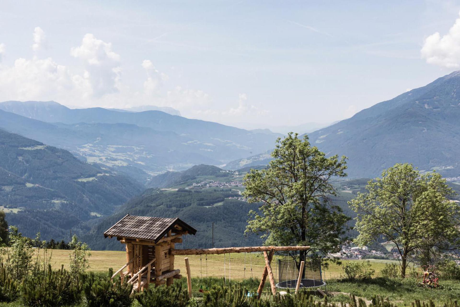 Agriturismo Dolomiti Agriturismo attivo con animali da fattoria in Trentino