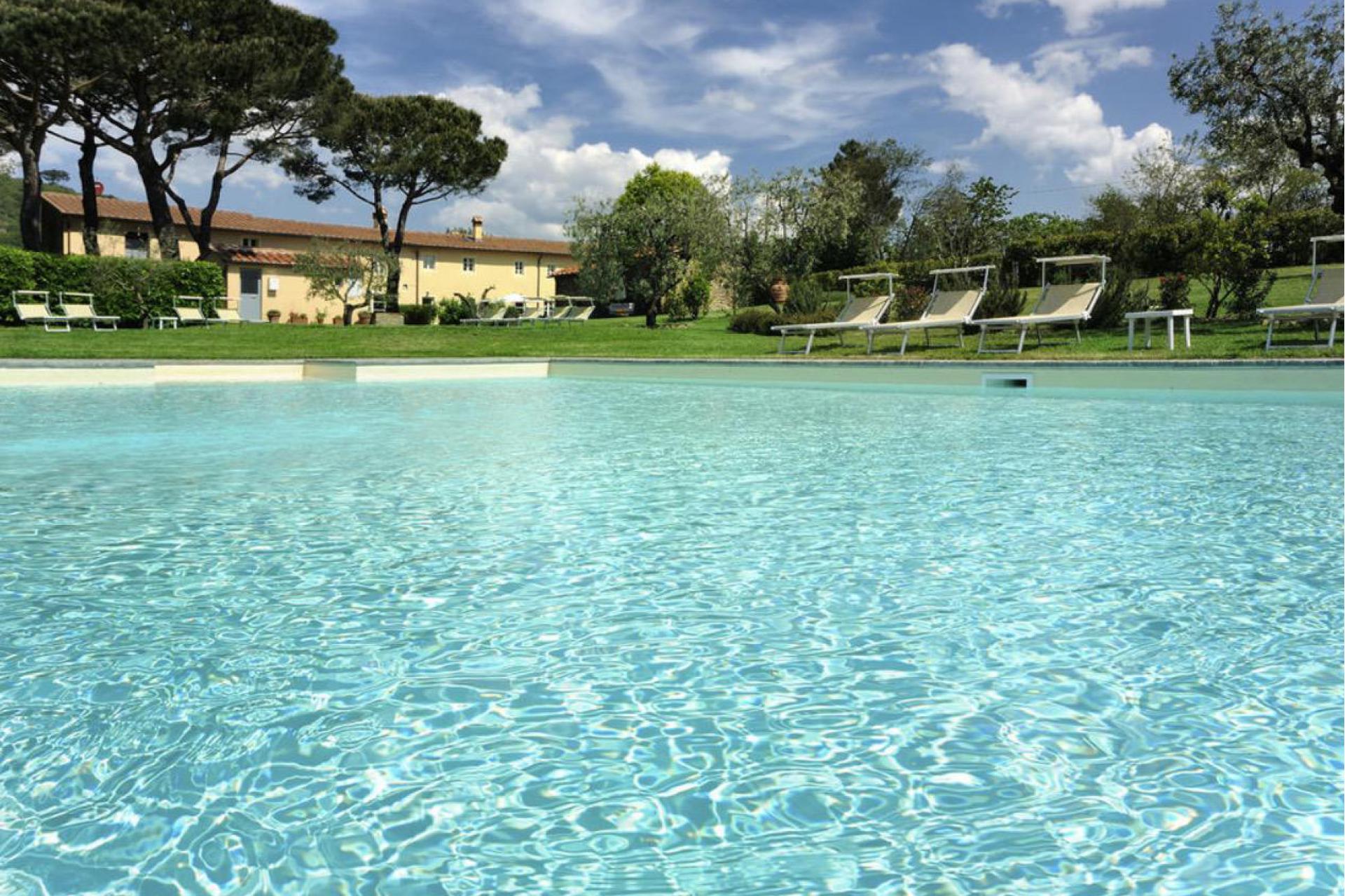 Antica fattoria olivicola nel nord della Toscana