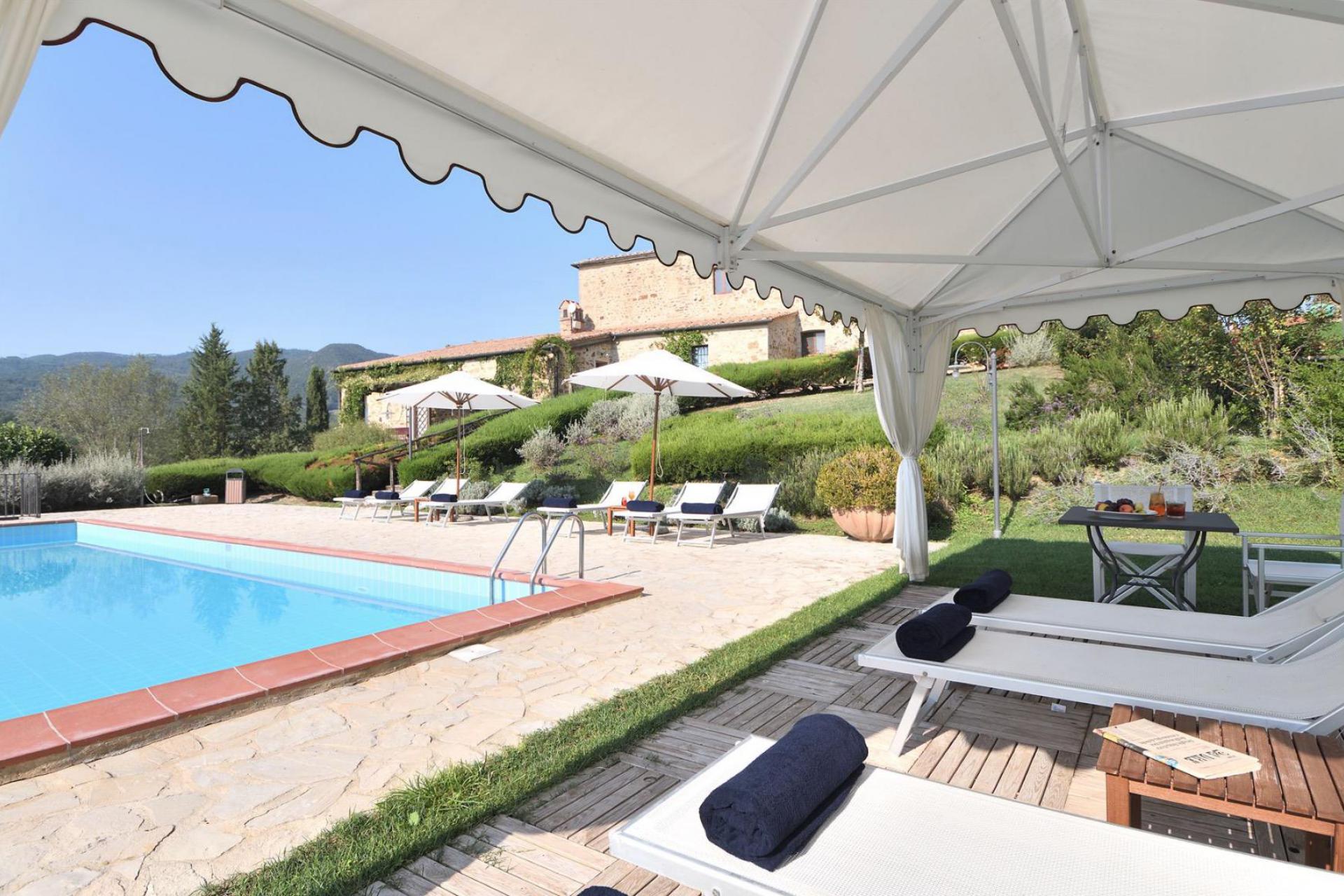 Agriturismo in posizione panoramica nel centro della Toscana
