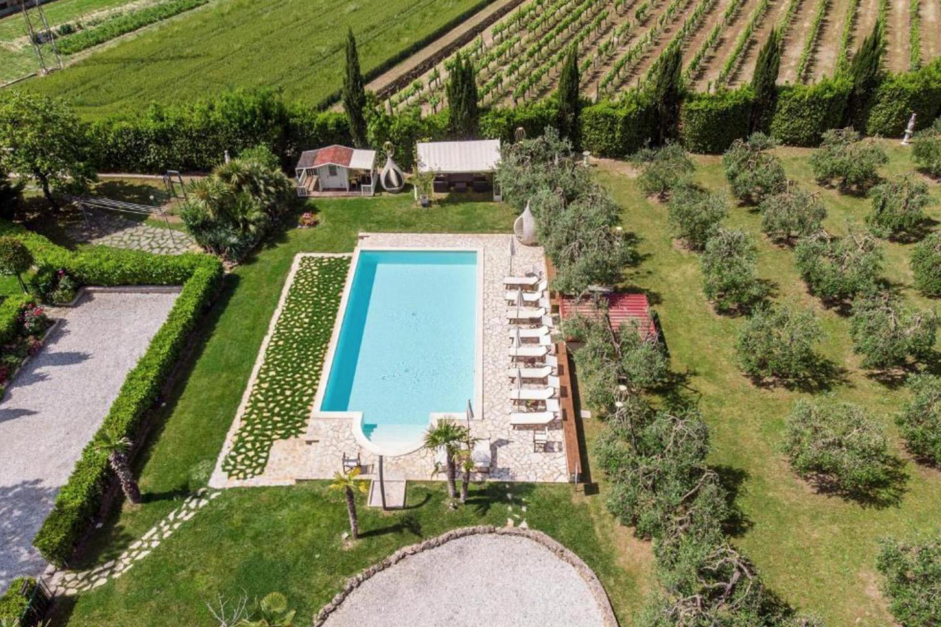 Agriturismo accogliente con appartamenti per famiglie