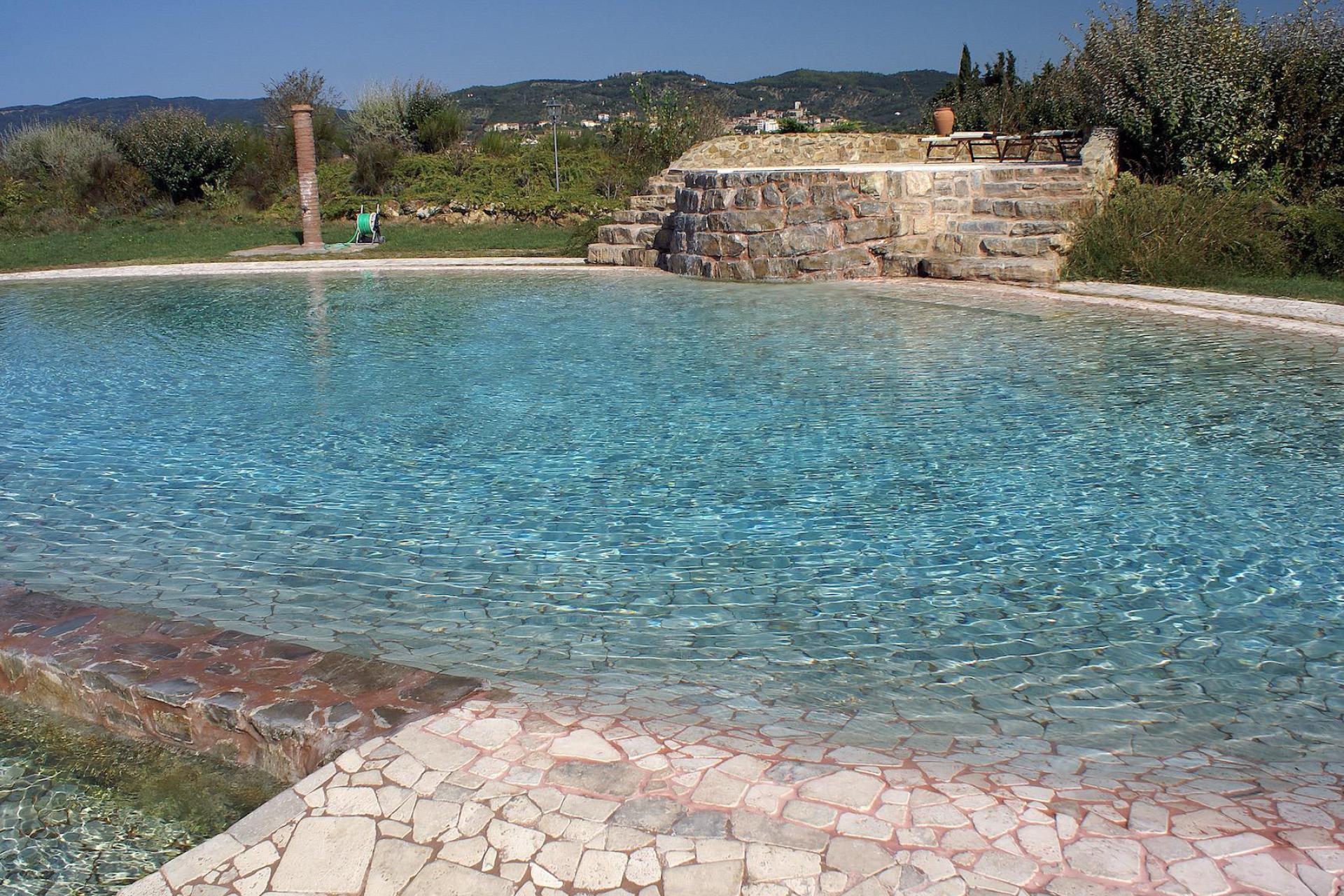 Family-friendly agriturismo near the beach