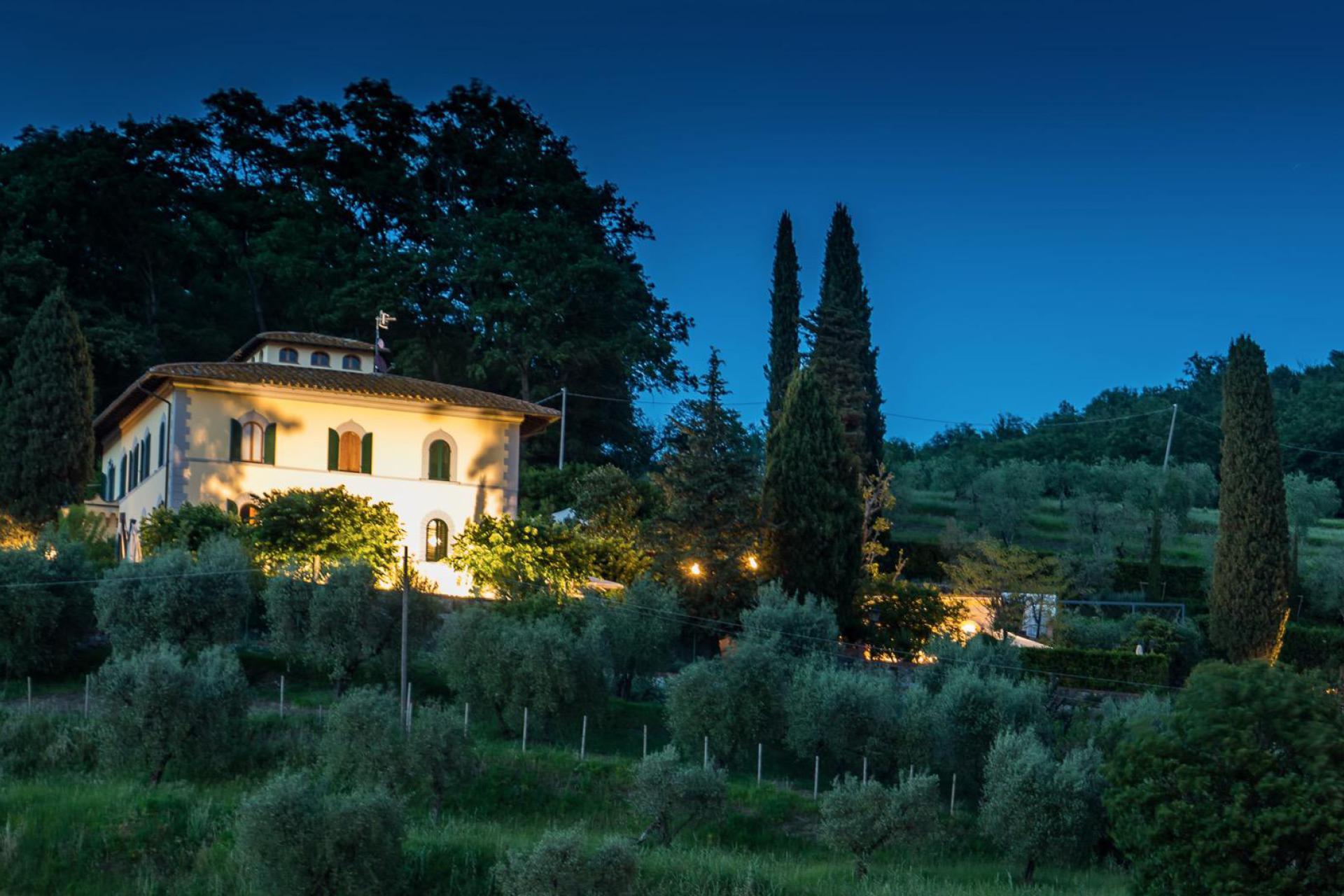 Elegante villa tra Lucca e Firenze