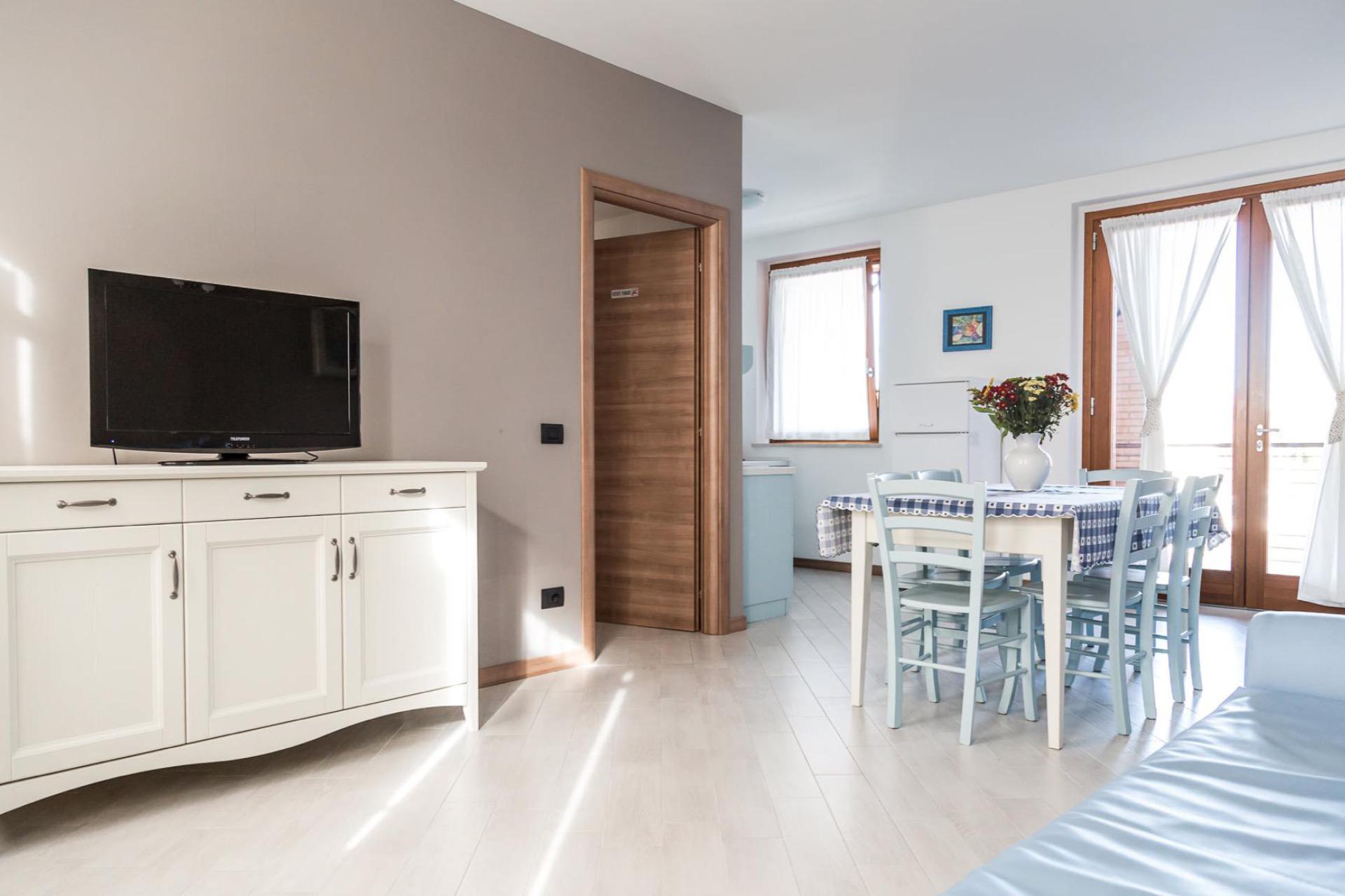 Agriturismo per famiglie lago di Garda, grande piscina