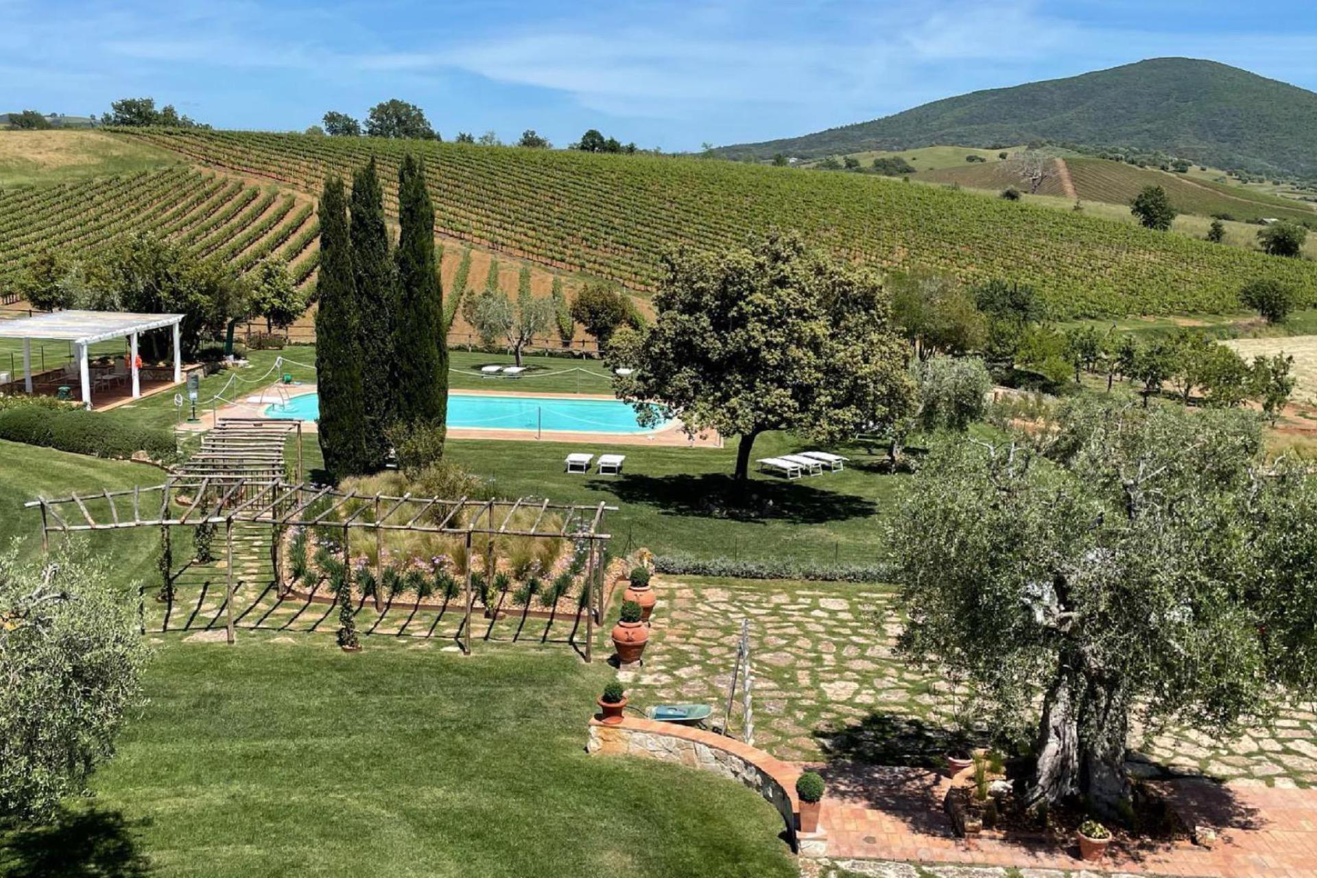 Agriturismo romantico Toscana sulle colline vicino al mare