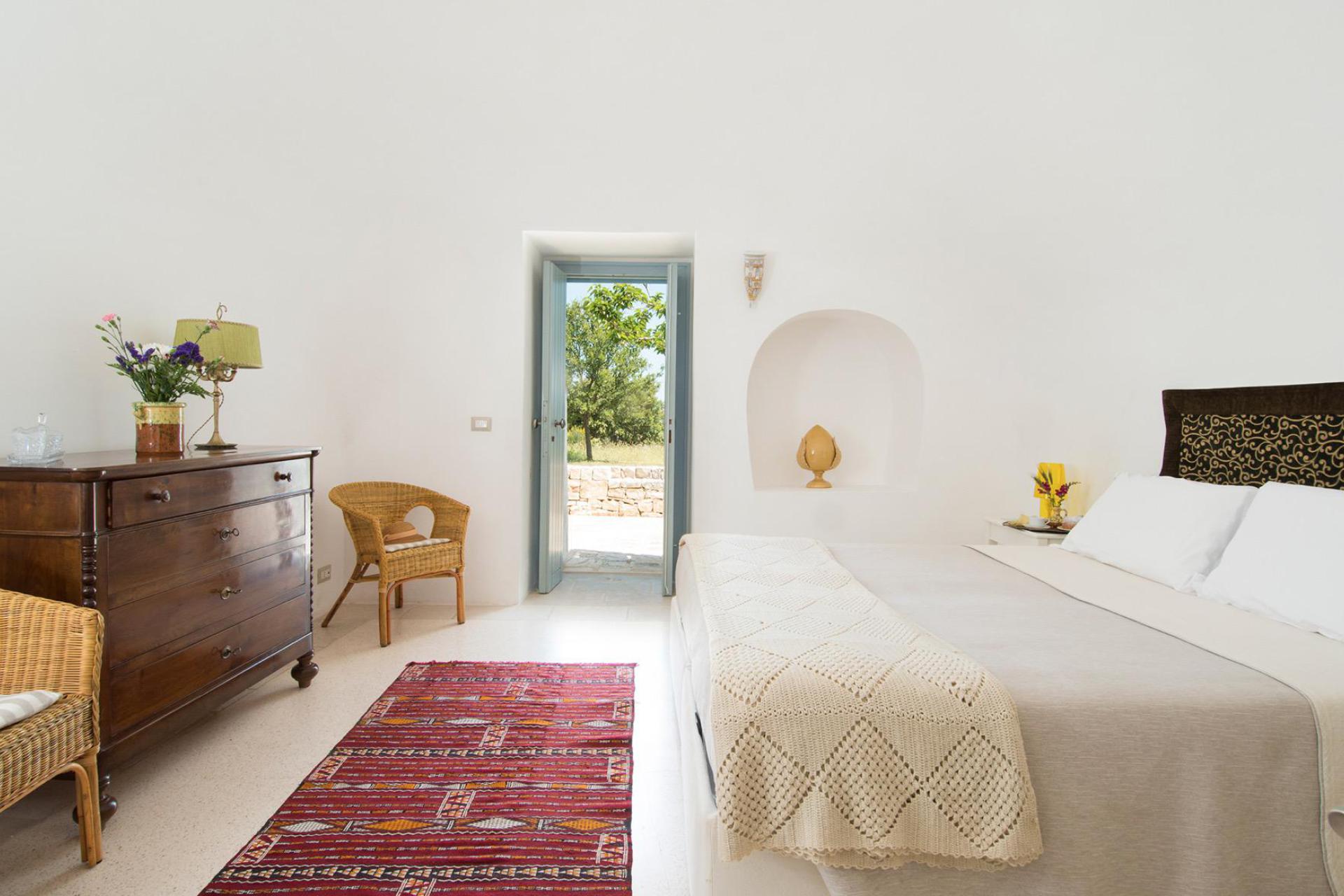 Agriturismo Puglia, suites in trullo with a view