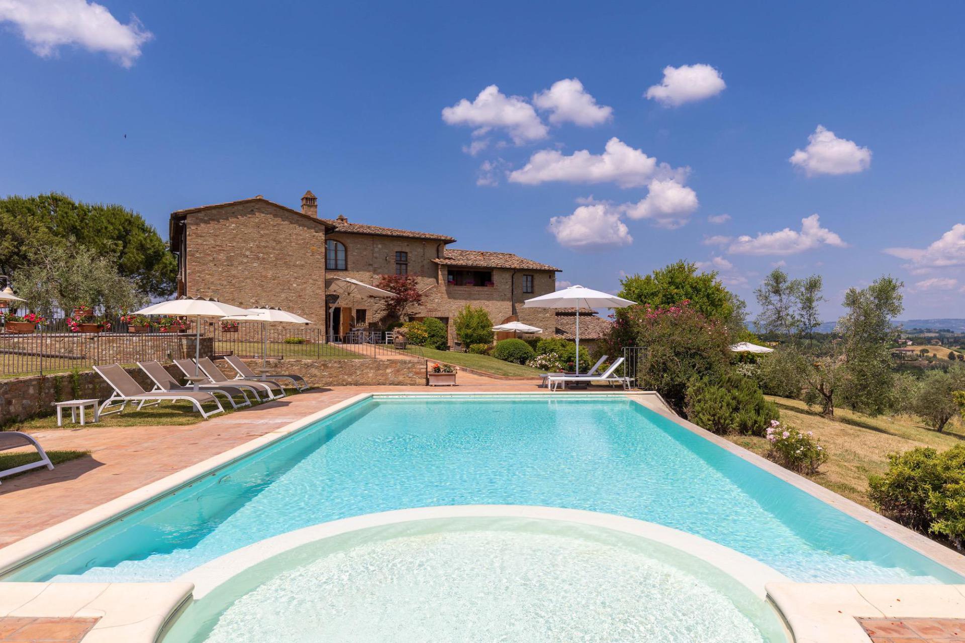 Magnifica fattoria vinicola vicino a San Gimignano