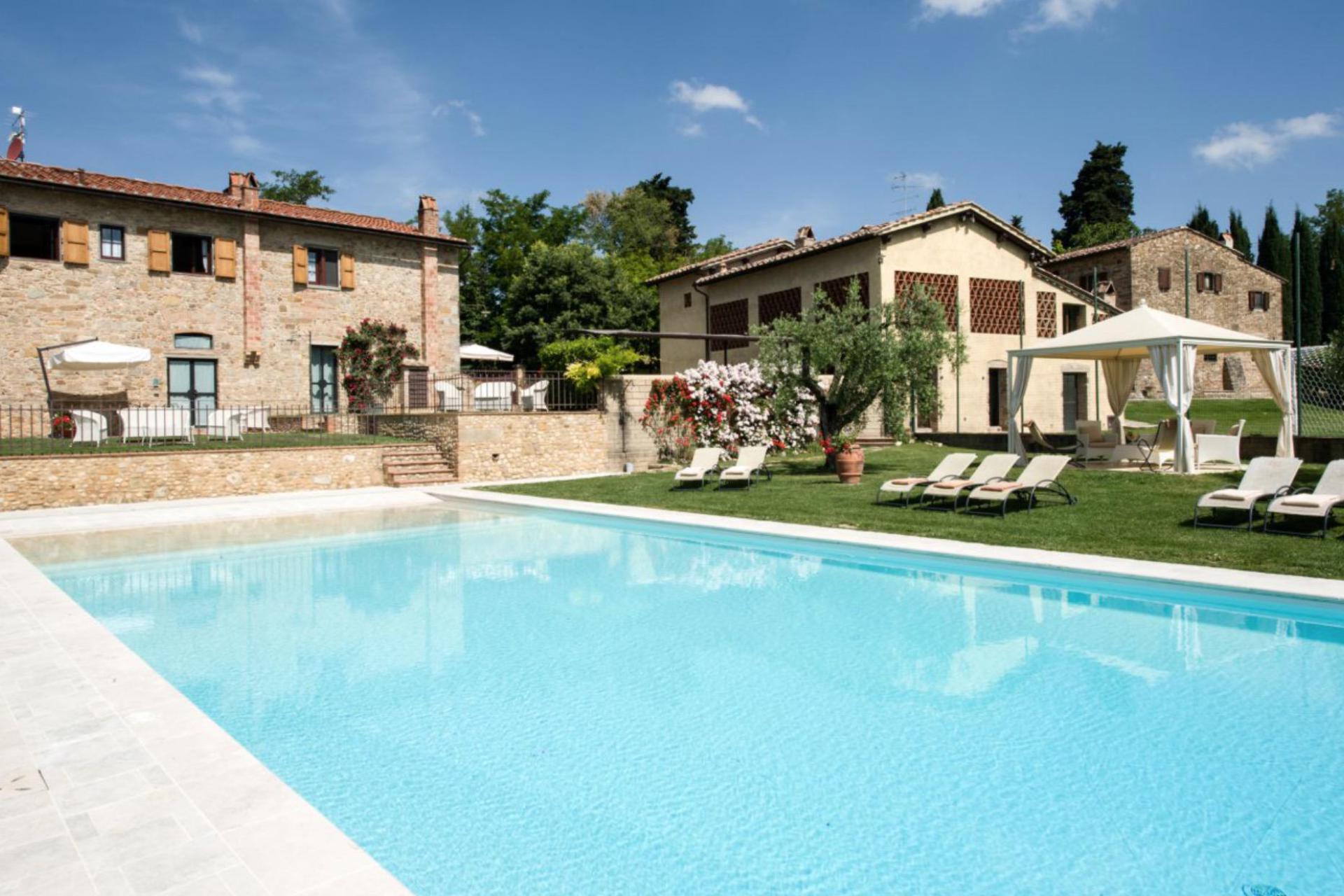 Agriturismo in un vigneto con molte attività sportive in Toscana