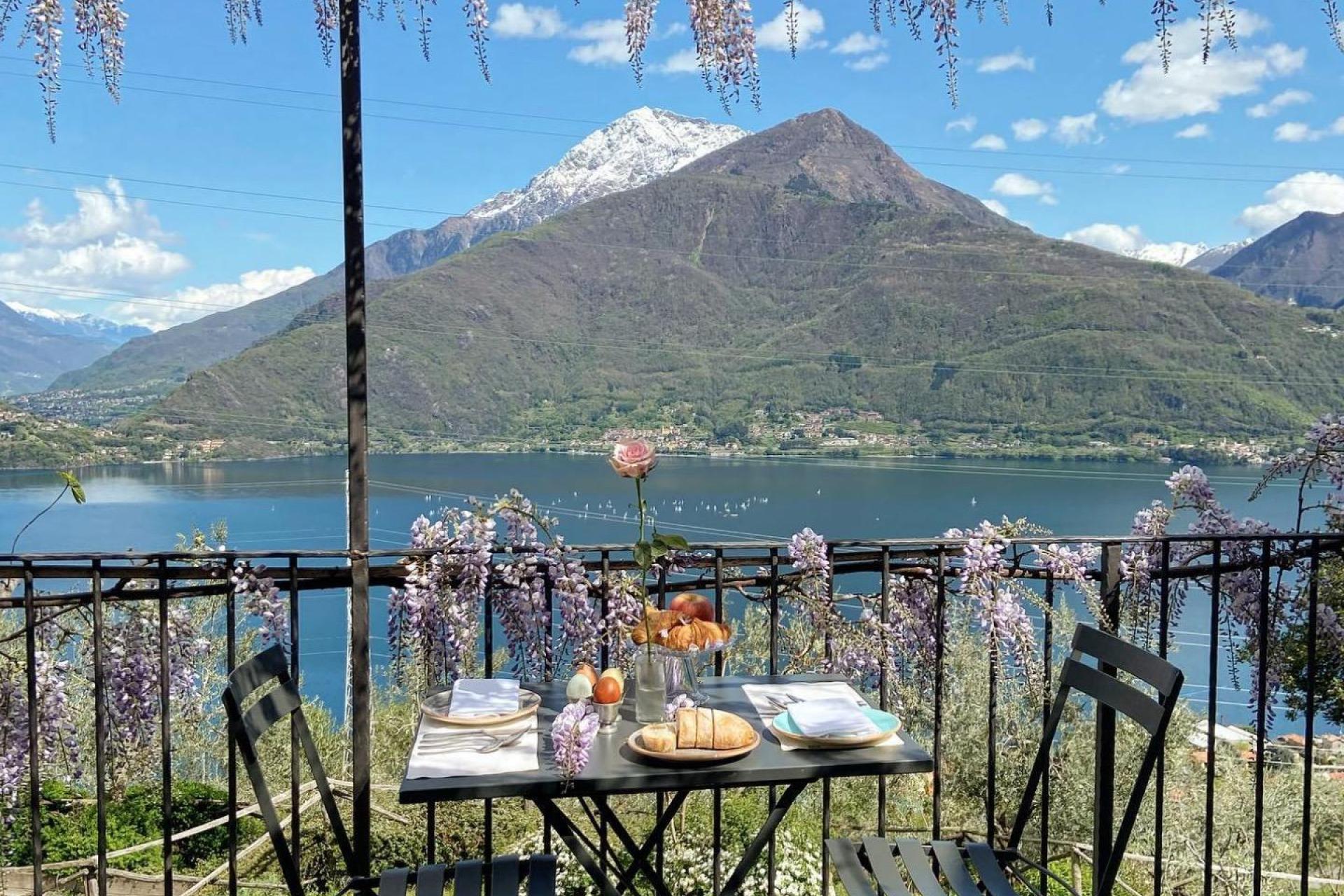 Camere eleganti con vista sul Lago di Como