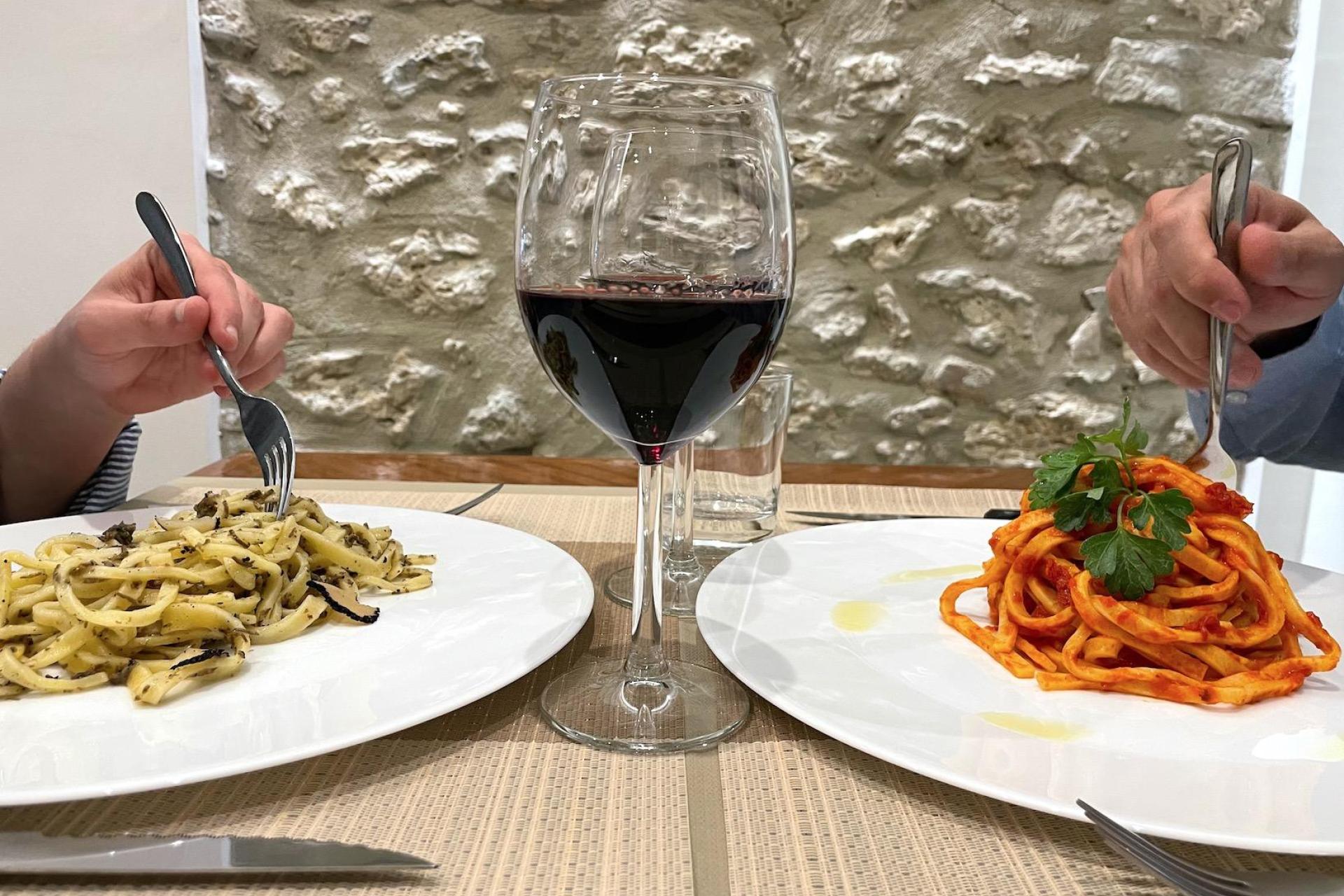 Agriturismo autentico con ristorante Agriturismo autentico con ristorante