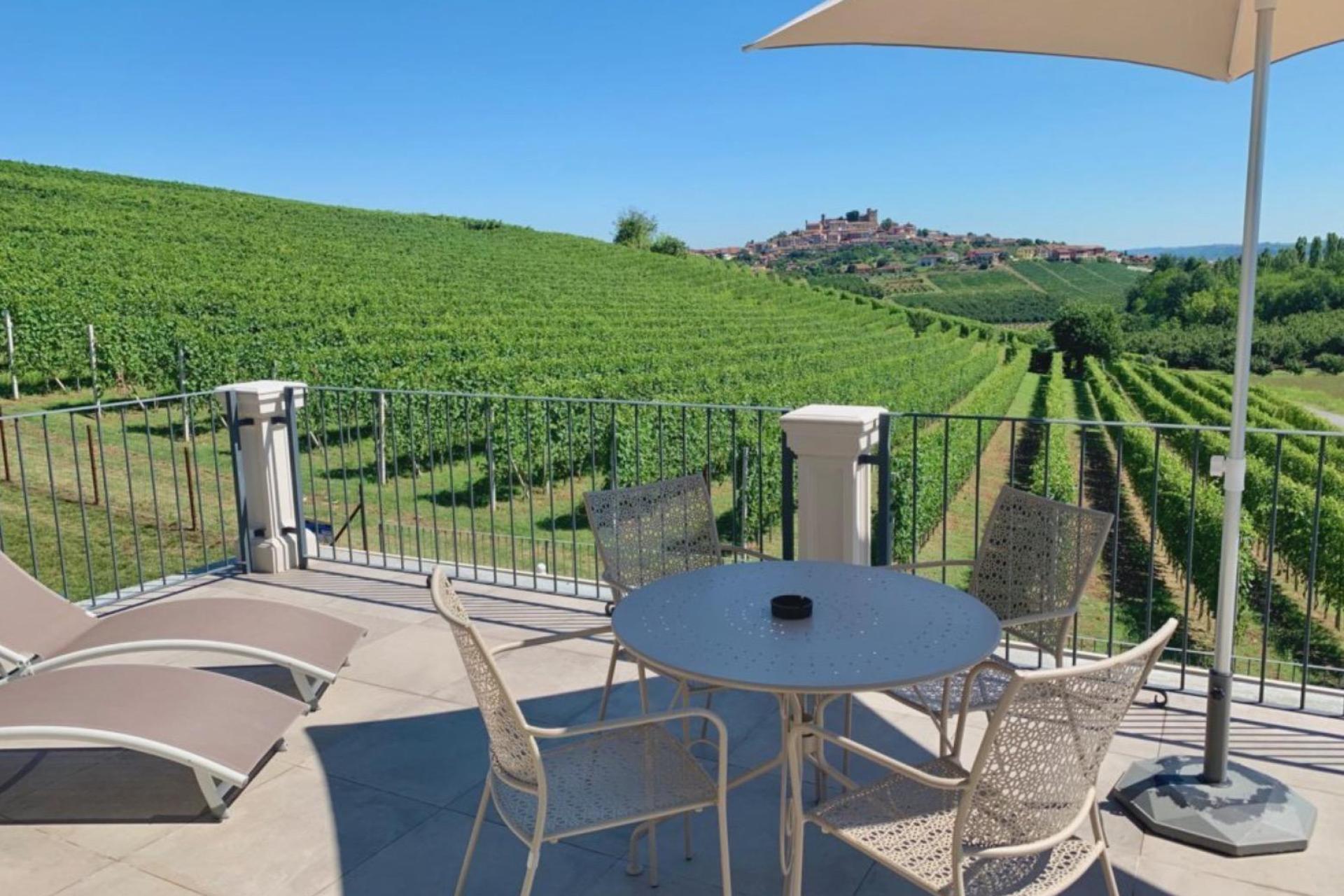 Elegante fattoria vinicola nel bellissimo Piemonte