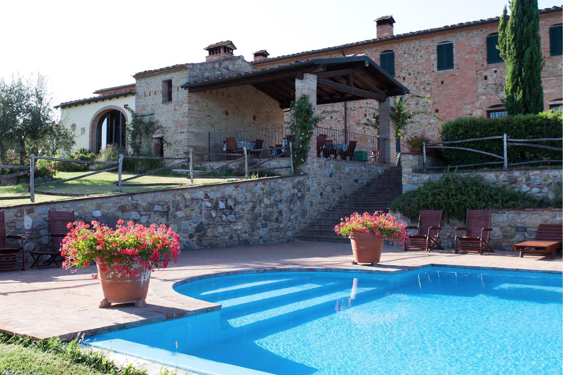 Agriturismo toscano per amanti del vino e della cucina
