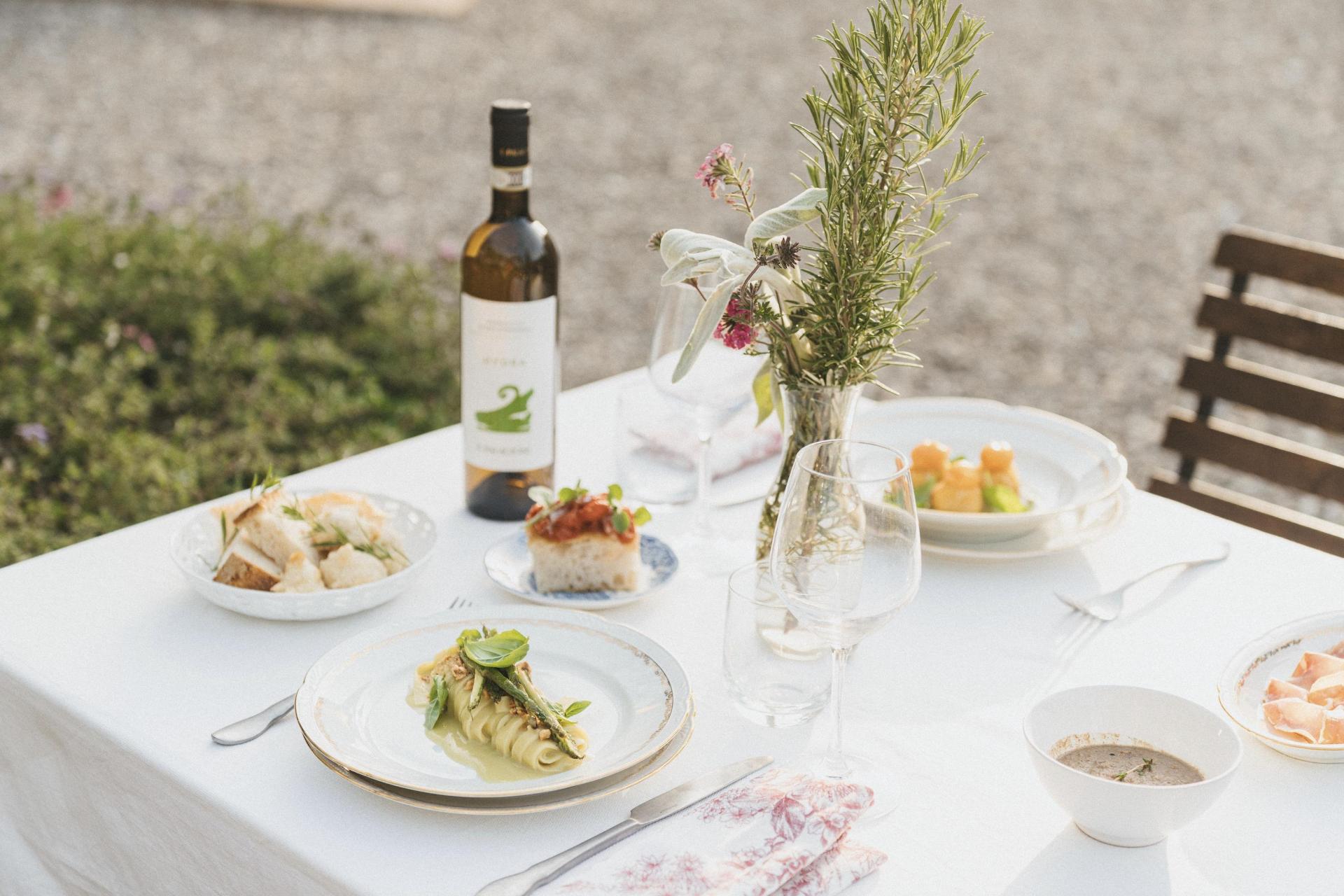 Un piccolo borgo con ristorante, nel cuore della Toscana