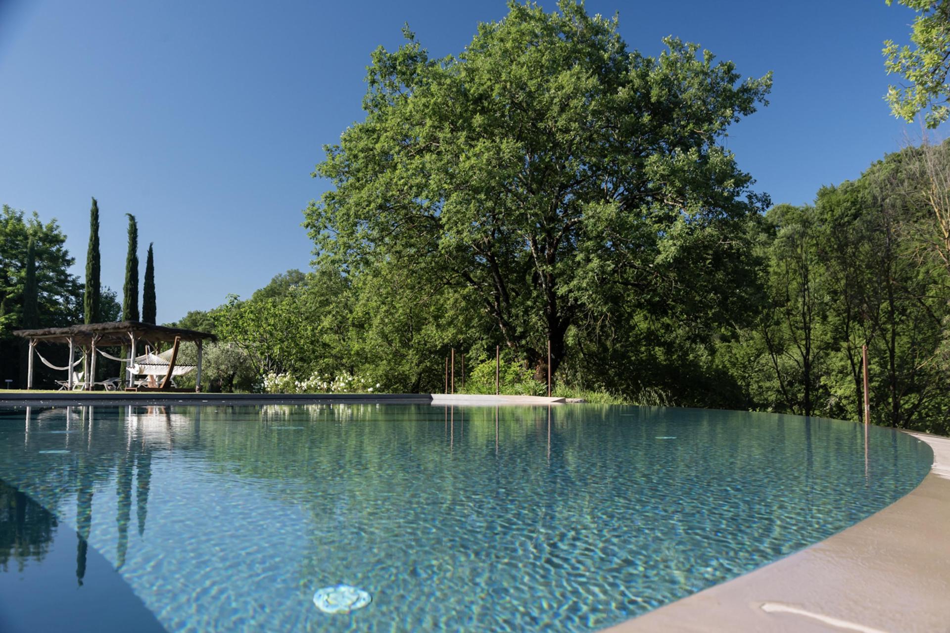 Relais di lusso con ristorante e centro benessere vicino ad Arezzo