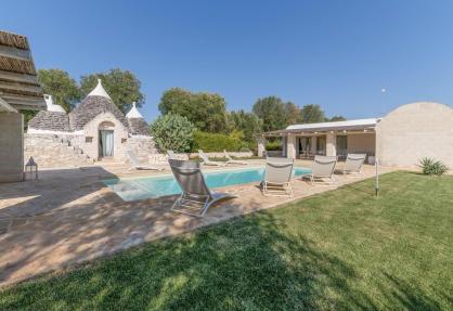 Trullo privato con piscina in Puglia