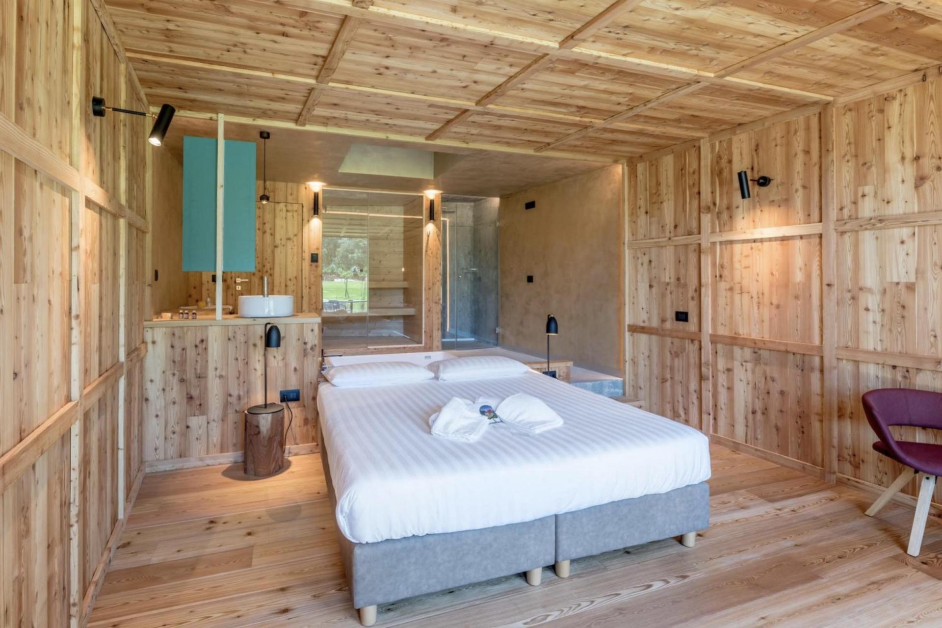 Agriturismo mela biologico nella valle dei laghi di Trentino