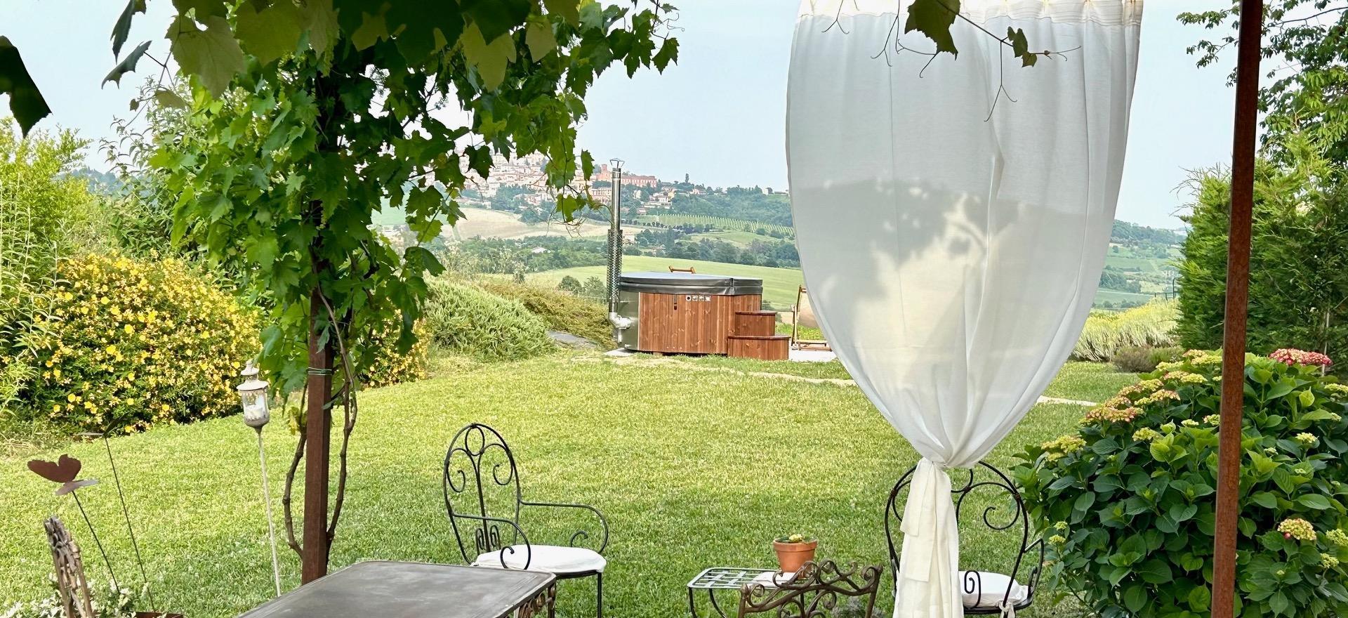 Agriturismo Piemonte Accogliente Bed & Breakfast tra le colline del Monferrato