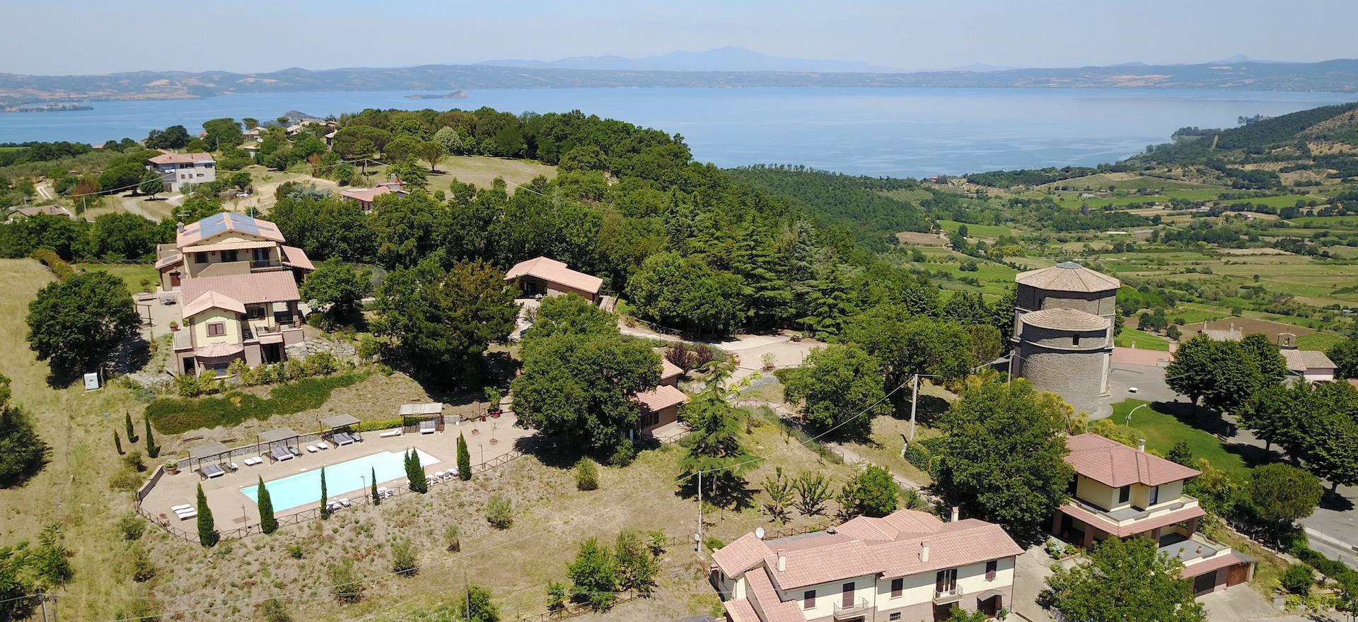 Agriturismo Roma Agriturismo con glamping e appartamenti nel centro Italia