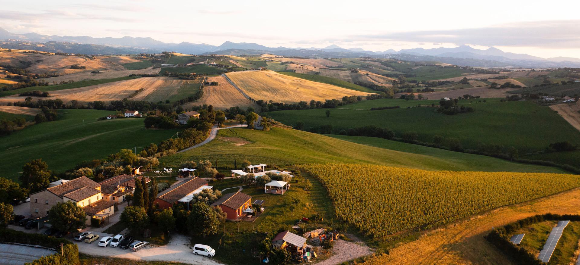 Agriturismo Marche Agriturismo Marche, camere belle e accoglienti