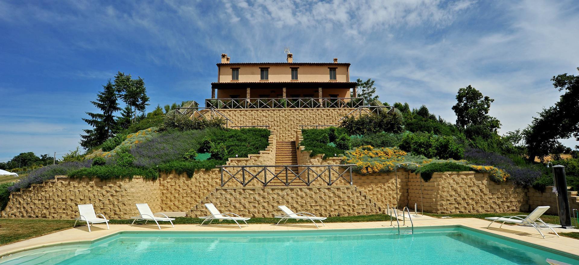 Agriturismo Marche Agriturismo nelle Marche, 20 minuti dal mare