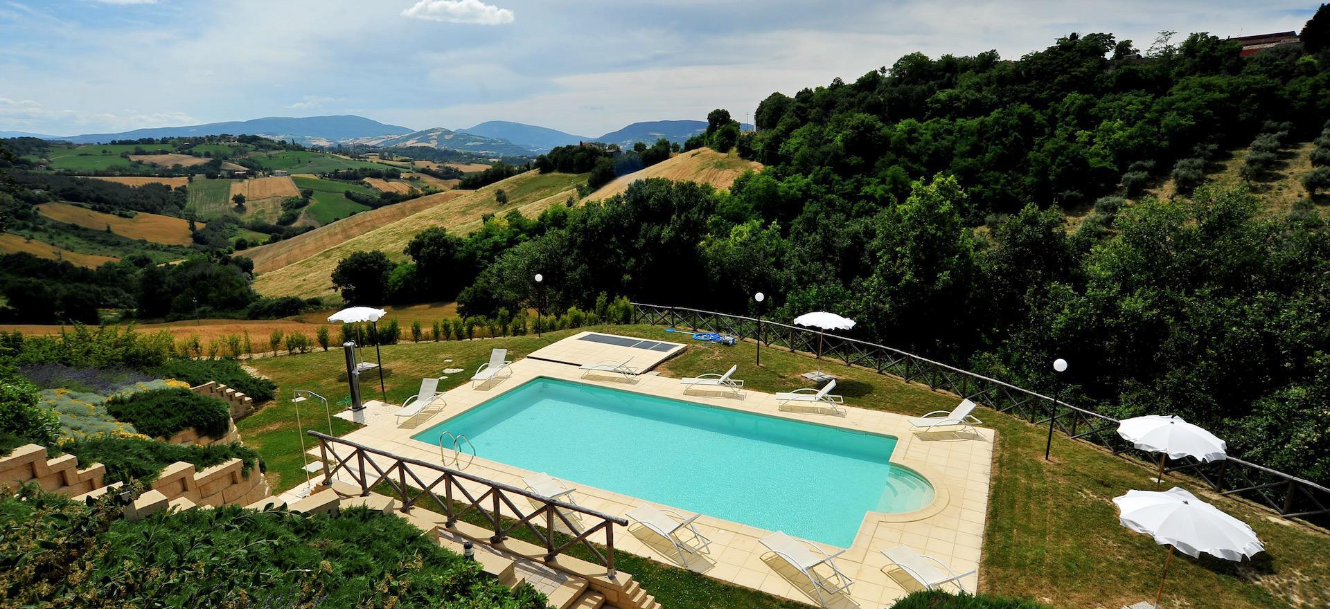 Agriturismo Marche Agriturismo nelle Marche, 20 minuti dal mare