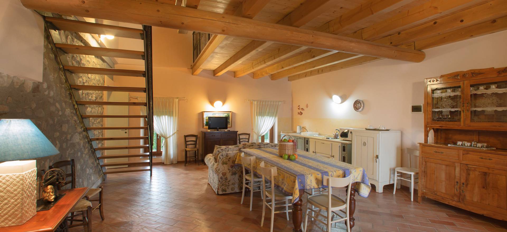 Agriturismo Lago di Como e lago di Garda Agriturismo piccolo e accogliente vicino al lago di Garda