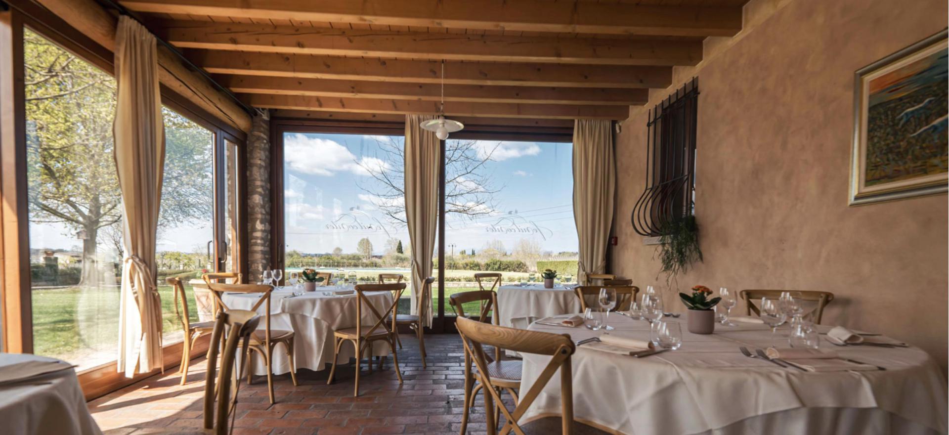 Agriturismo Lago di Como e lago di Garda Agriturismo piccolo e accogliente vicino al lago di Garda