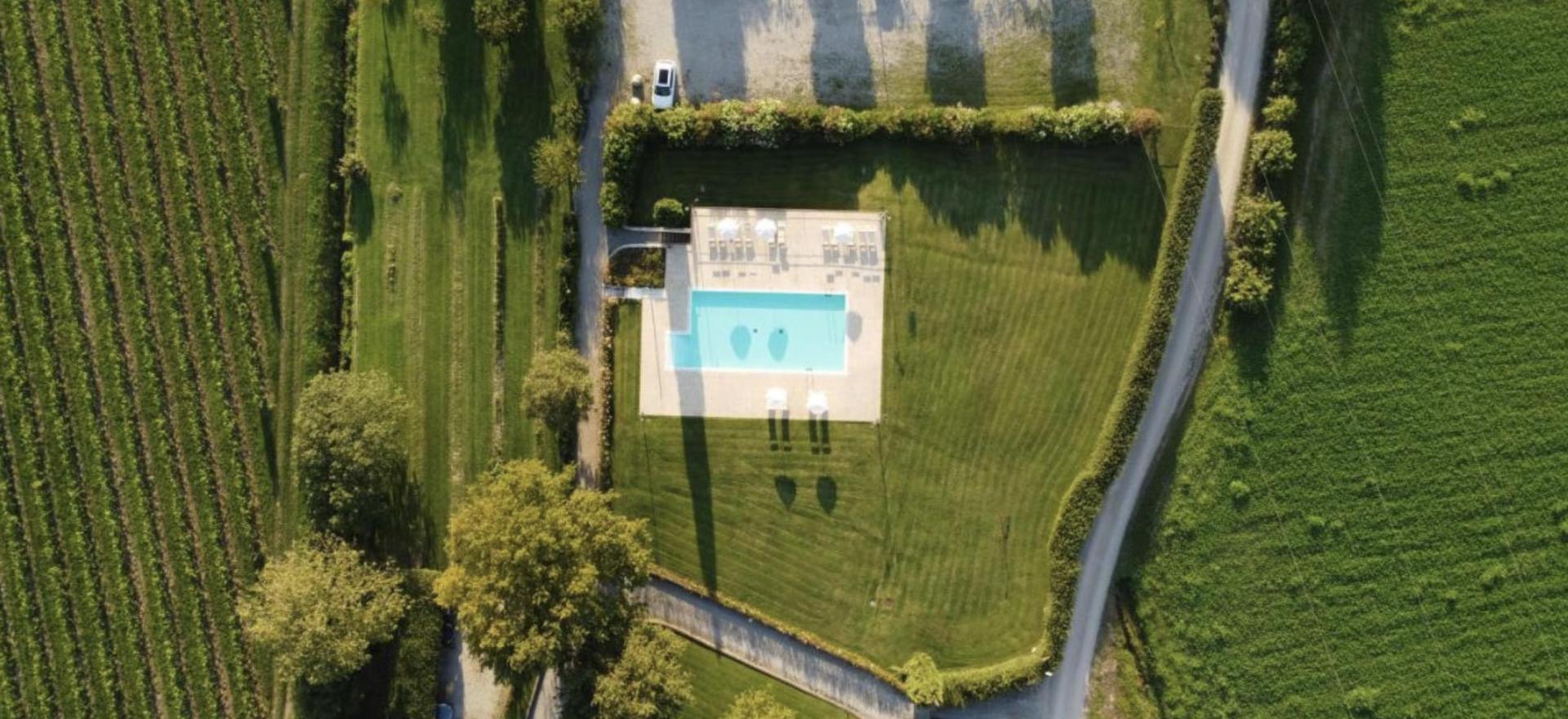 Agriturismo Lago di Como e lago di Garda Agriturismo piccolo e accogliente vicino al lago di Garda