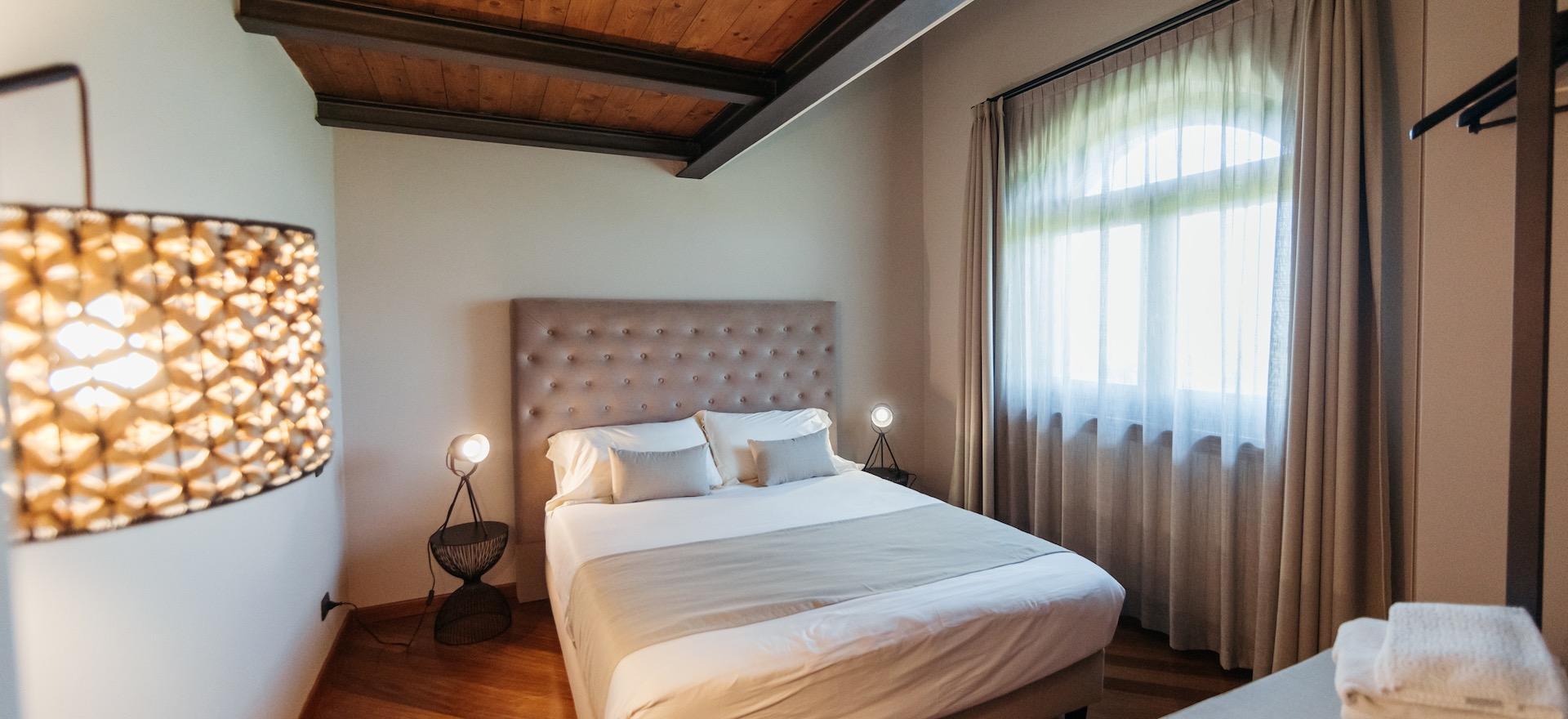 Agriturismo Piemonte Agriturismo Piemonte: appartamenti, piscina e ristorante