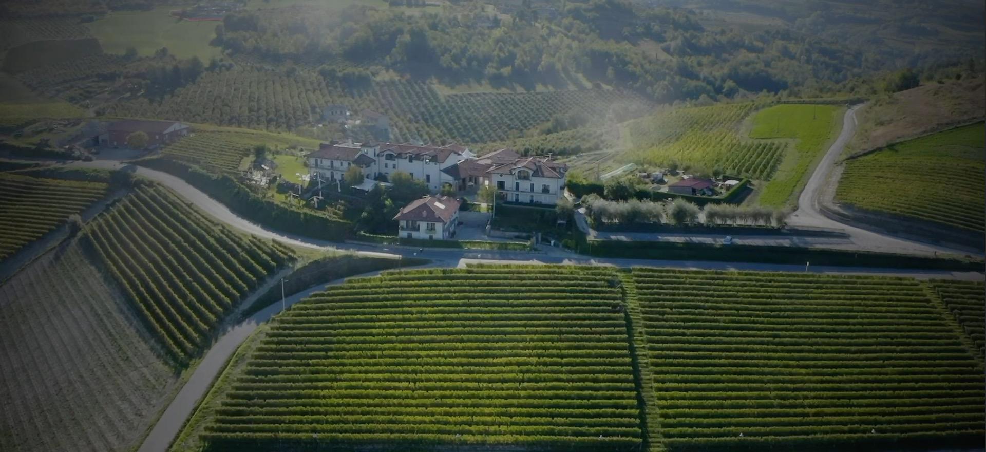 Agriturismo Piemonte Agriturismo Piemonte con grandi vini e ristorante