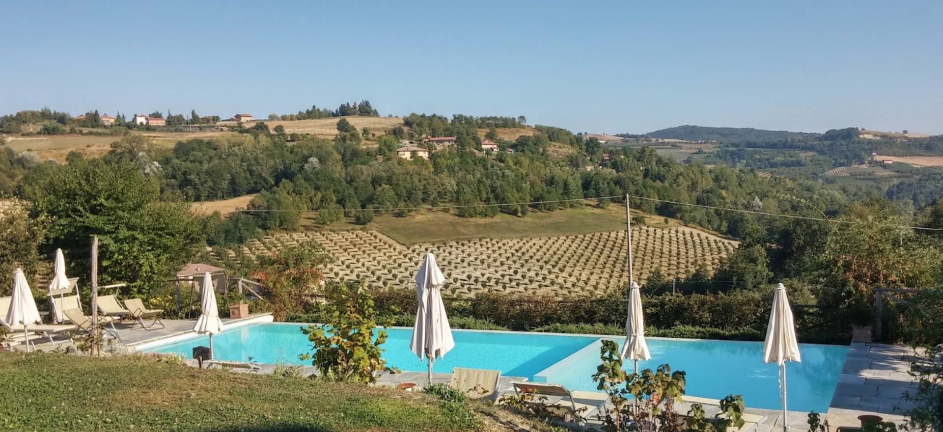 Agriturismo Piemonte Agriturismo Piemonte con grandi vini e ristorante