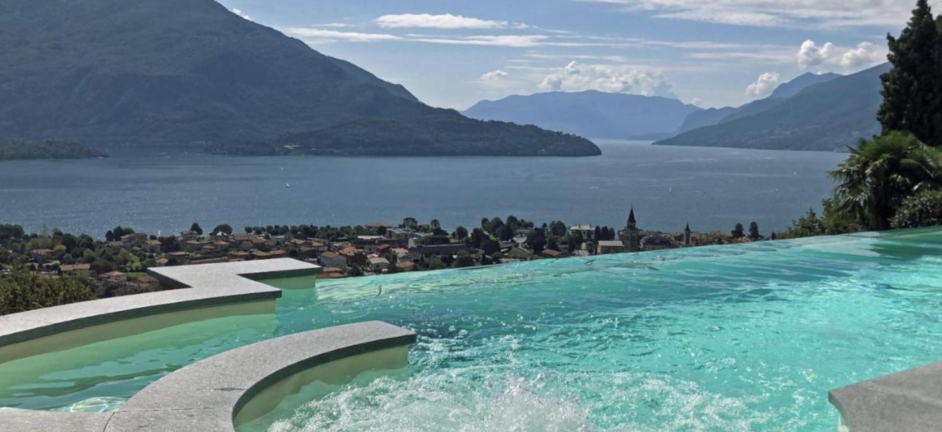 Agriturismo Lago di Como e lago di Garda Residence con vista unica sul Lago di Como