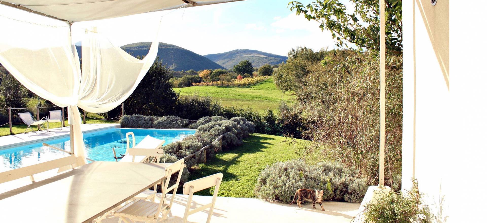 Agriturismo Marche Villa di lusso privata con piscina tra Umbria e Marche